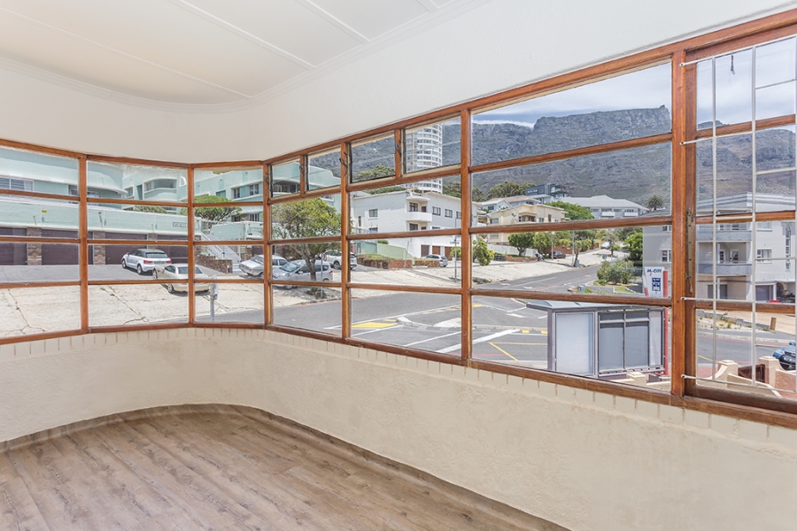 To Let 3 Bedroom Property for Rent in Vredehoek Western Cape